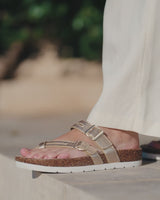 Lanai Thong Sandal Metatarsal
